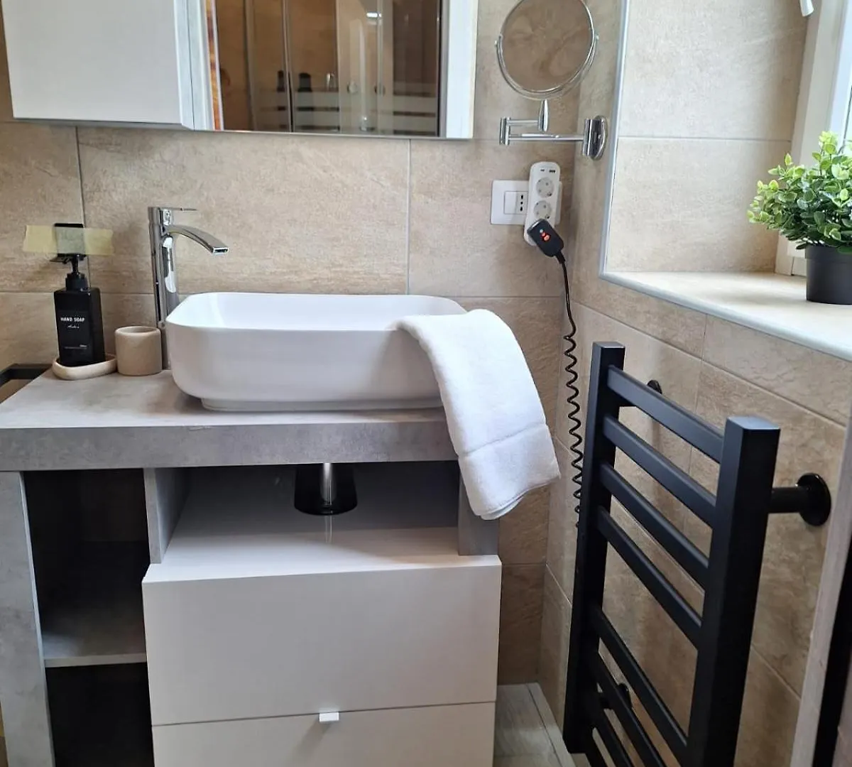 Exclusive Loft Degli Artisti Apartment Florence