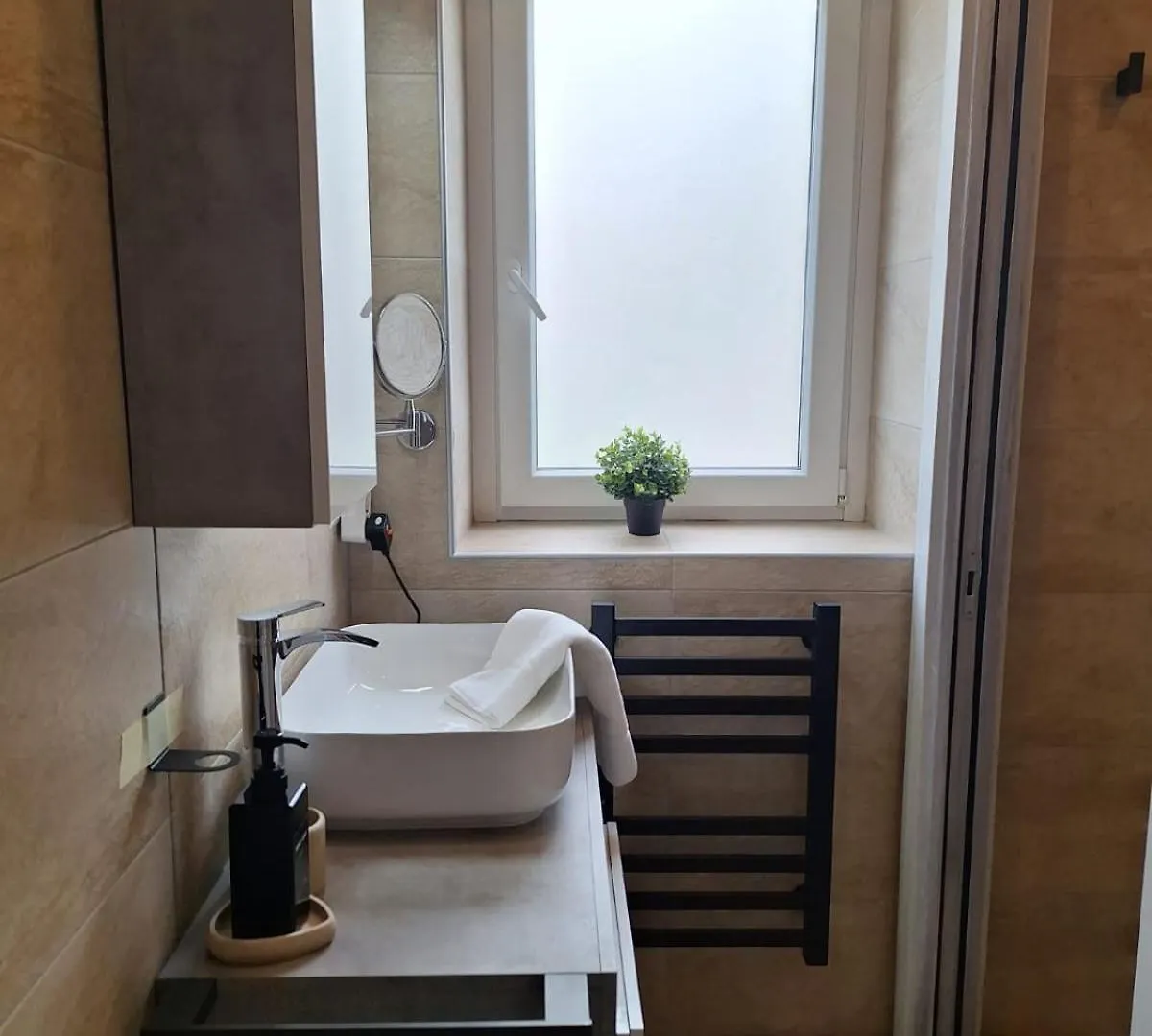 Exclusive Loft Degli Artisti Apartment Florence