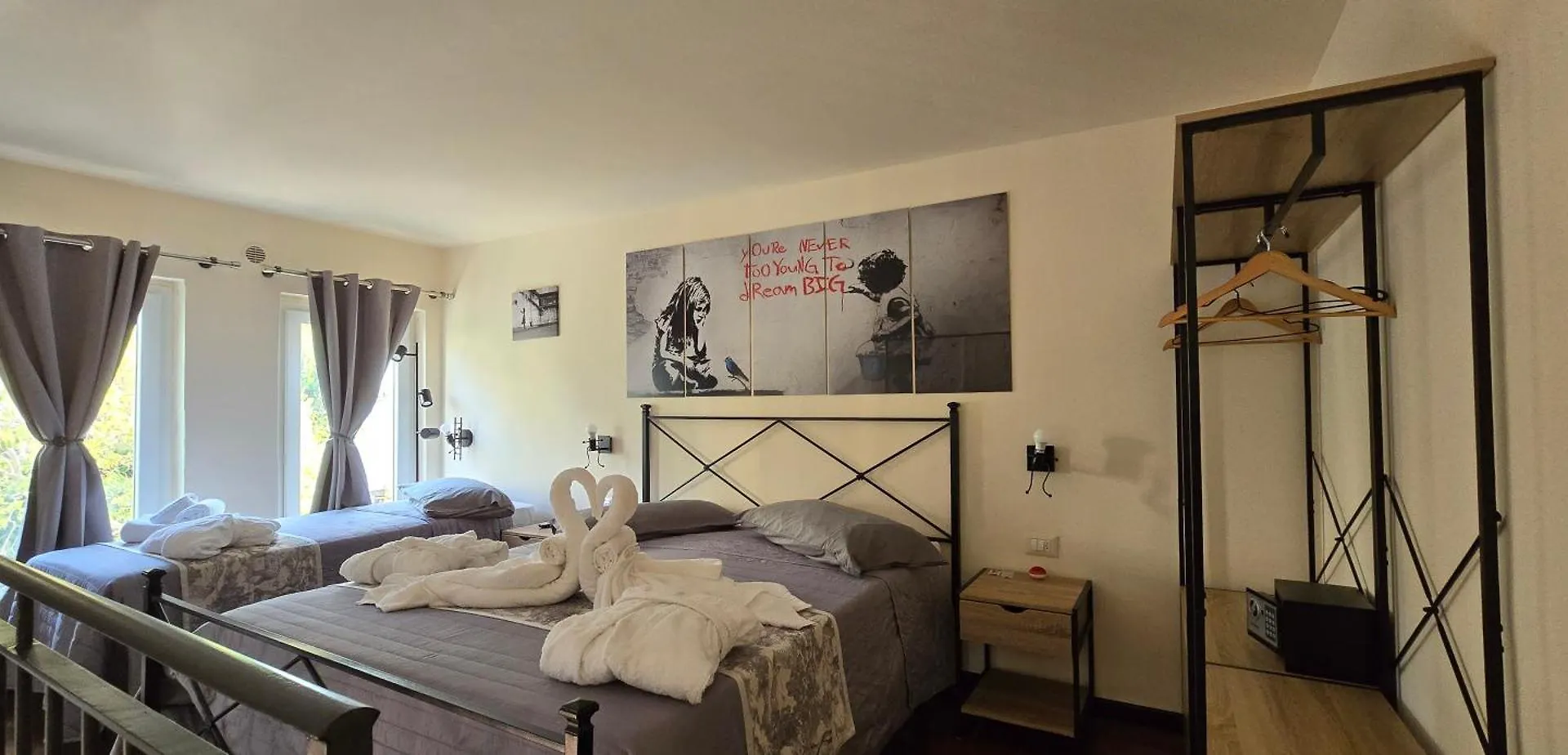 Exclusive Loft Degli Artisti Apartment Florence